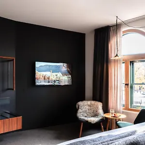 Moss Hotel Hobart