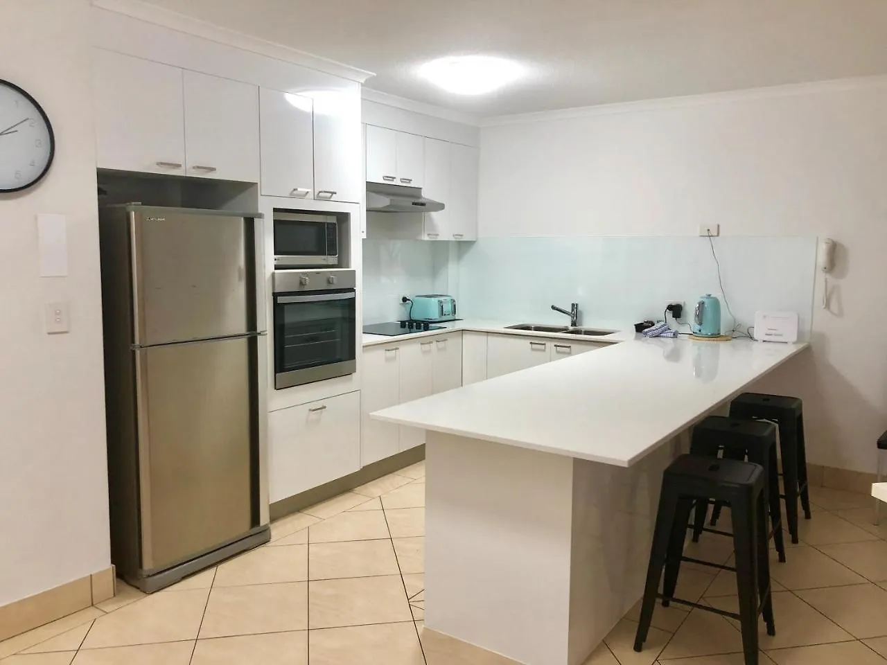 Sanctuary Beach Resort Gold Coast 4*,