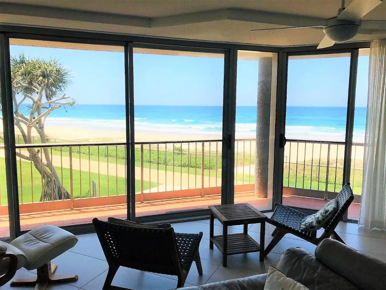 ****  Sanctuary Beach Resort Gold Coast Australia